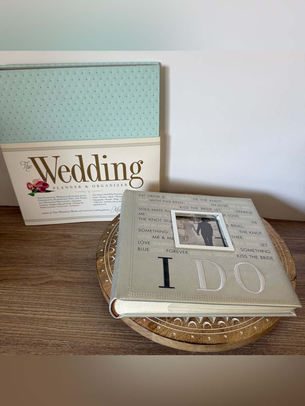 Never Used Wedding Planner & I Do Photo Album Keepsake Bundle